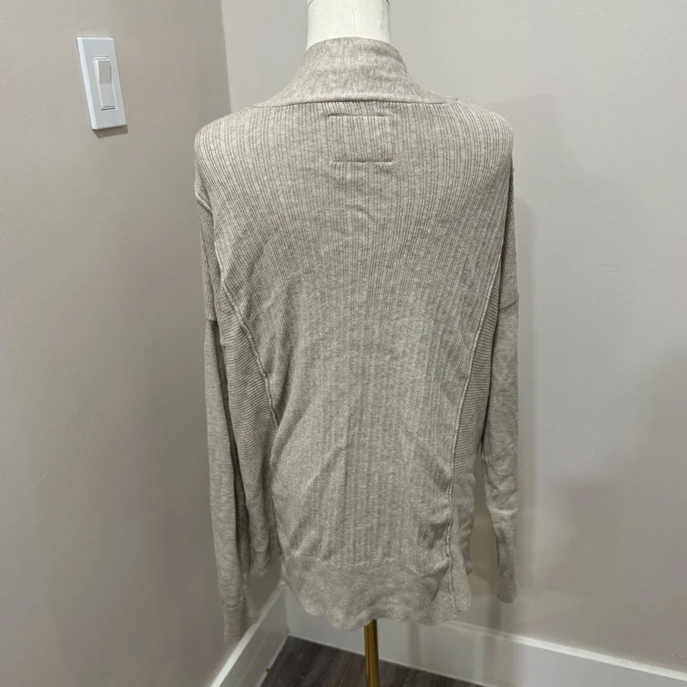 Abercrombie Zip Cardigan Size Large